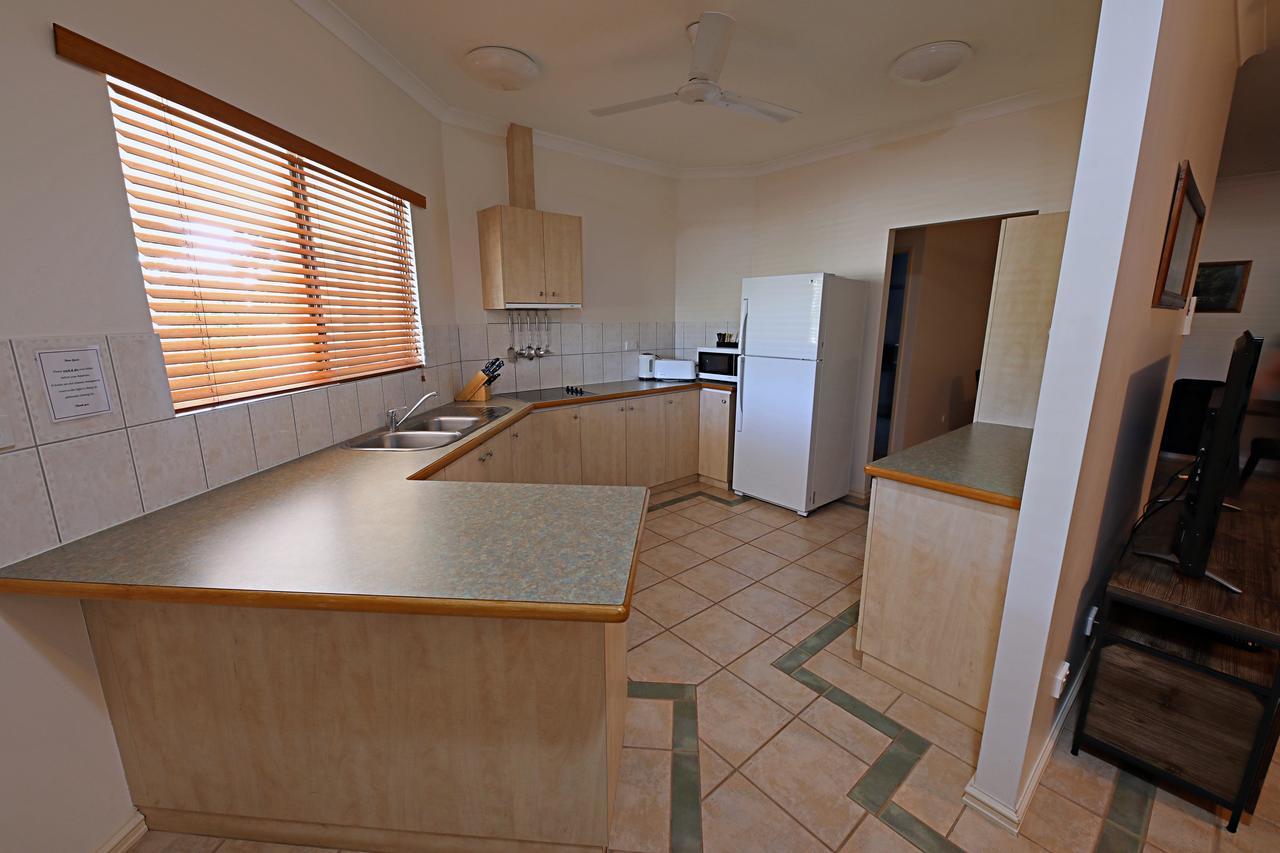 Lakeview Apartments Kununurra Buitenkant foto